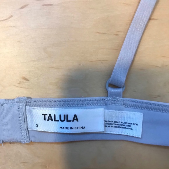 Simple bralette from Aritzia - Picture 3 of 3